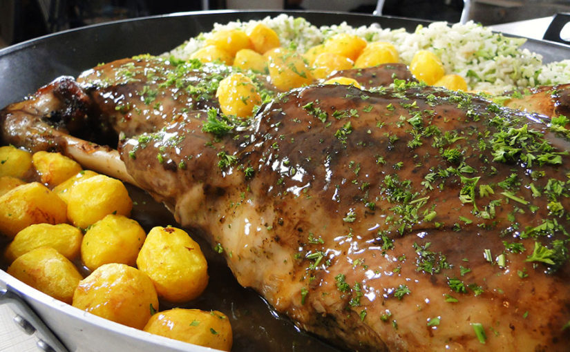 Paleta de Cordeiro ao Molho de Tamarindo